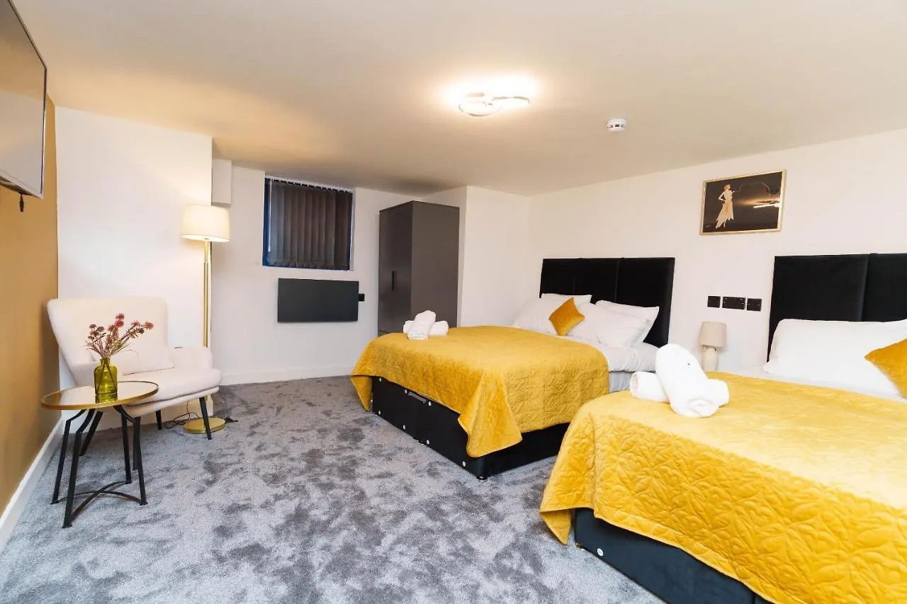 The Oasis Apartment 리즈